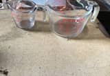 2 pyrex measure cups