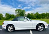 Nice 02' Mazda Miata 5 Speed Convertible