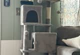 large cat tower like new