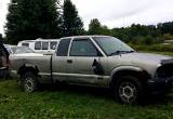 Parting out 1998 GMC Sonoma S10 4X4