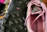camo pink tennis shoes/ Nike Shox