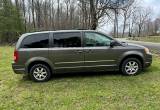 2010 Chrysler Town & Country (Touring)