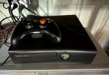 Xbox 360 S 320Gb & 8 Games