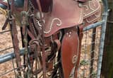 Show Saddle