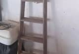 Wood Ladder 6'