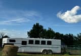 4 Horse Slant Horse Trailer