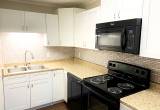 Remodeled 1BD/ 1BA w/ Everything in town.