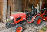 Kubota B2320 4x4 tractor (Only 134 hrs!)